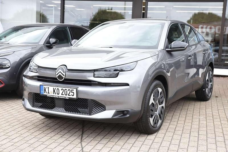 Grau Gebraucht 2025 Citroën C4 PureTech Limousine | 23.690 € (Etwas zu teuer) - Bild 1/4