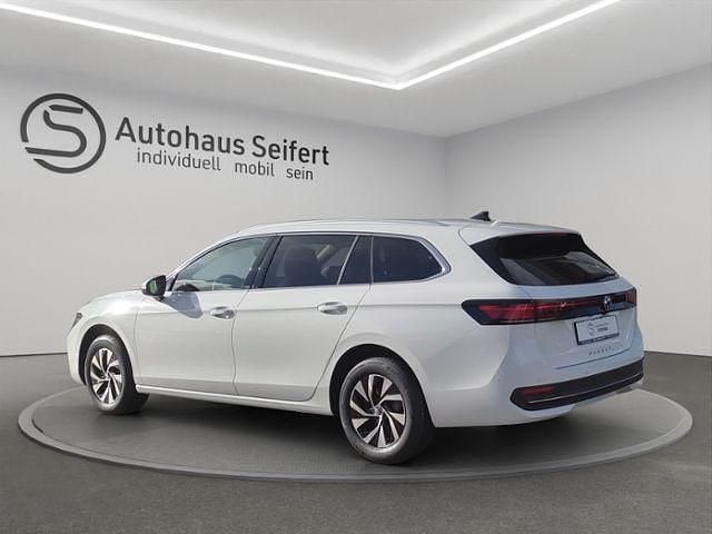 Gebraucht VW Passat Business 150 PS (110 kW) 2025 Weiß Limousine