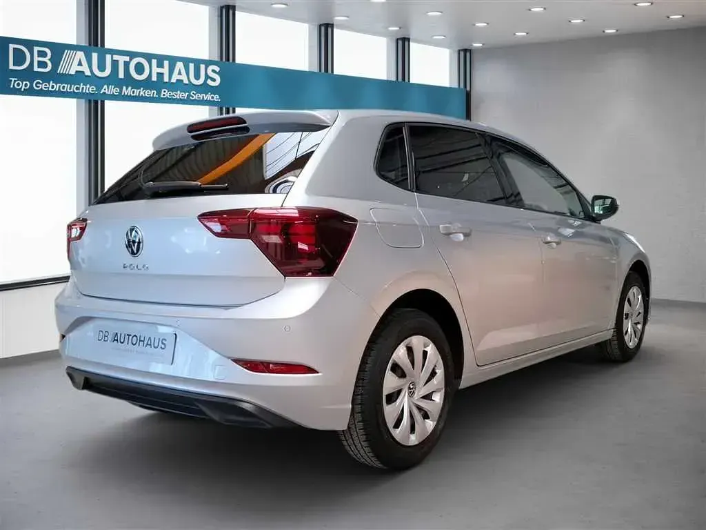 Gebraucht VW Polo Life 95 PS (69 kW) 2024 Silber Kleinwagen