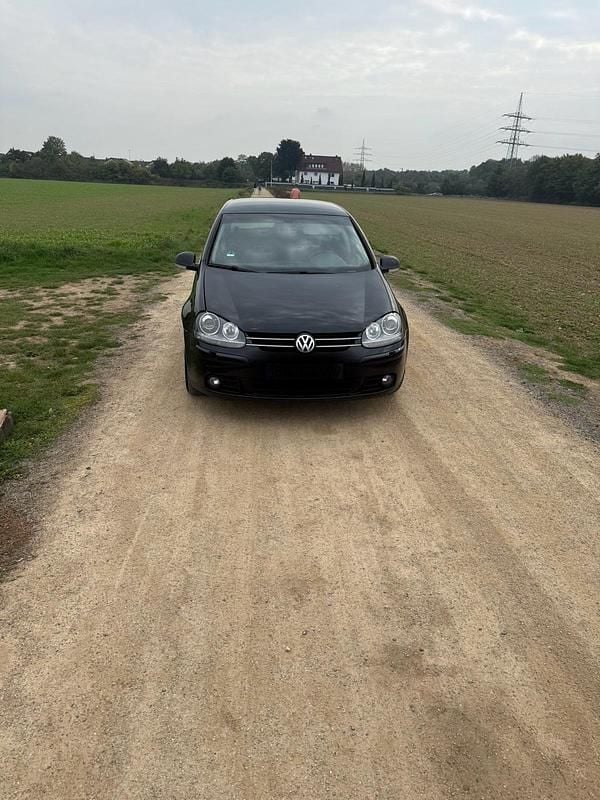 Schwarz Gebraucht 2007 VW Golf V Kleinwagen | 2.700 € (Guter Preis) - Bild 1/4