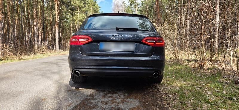 Gebraucht Audi A4 170 PS (125 kW) 2014 Blau Kombi