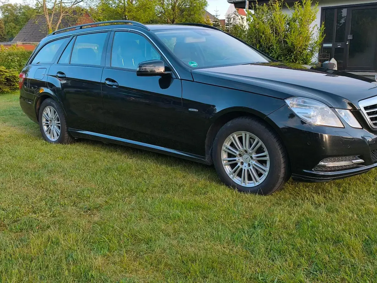 Gebraucht Mercedes 220 170 PS (125 kW) 2010 Schwarz Kombi