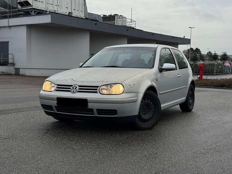 Silber Gebraucht 1998 VW Golf IV Kleinwagen | 1.500 € (Fairer Preis) - Bild 1/4
