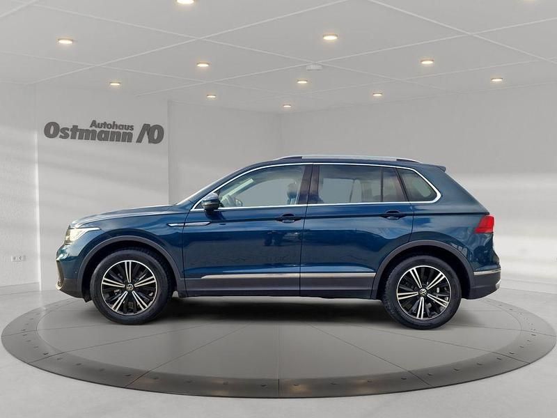 Gebraucht VW Tiguan Elegance 150 PS (110 kW) 2022 Nightshade blue metallic SUV