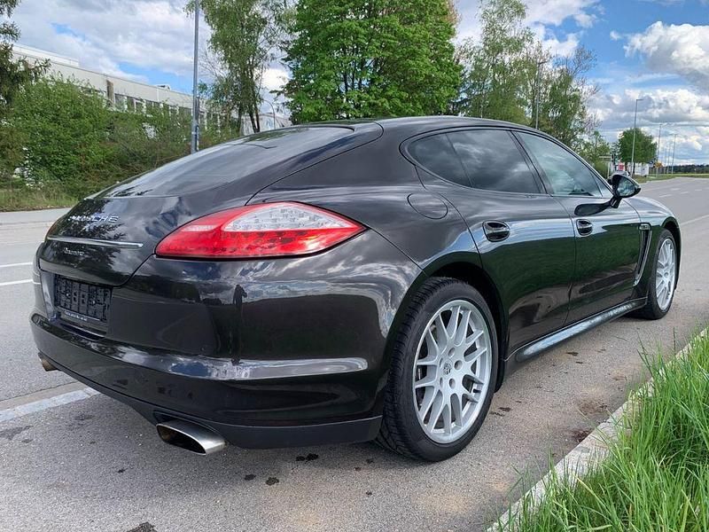 Gebraucht Porsche Panamera 299 PS (219 kW) 2010 Grau Kleinwagen