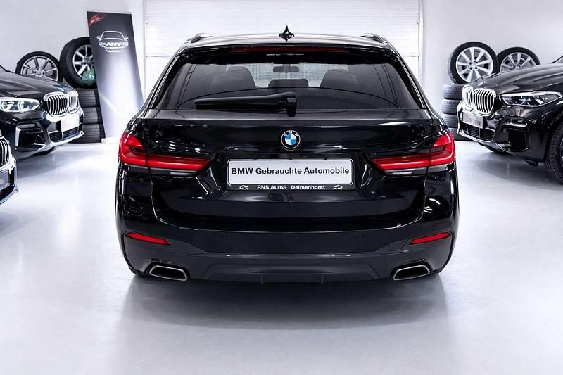 Gebraucht BMW 540 Performance 340 PS (250 kW) 2023 Schwarz Limousine