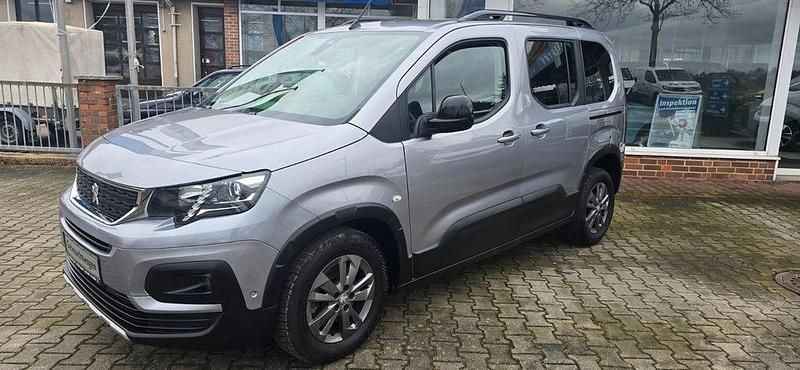 Gebraucht Peugeot Rifter Allure 131 PS (96 kW) 2023 Grau Van / Kleinbus