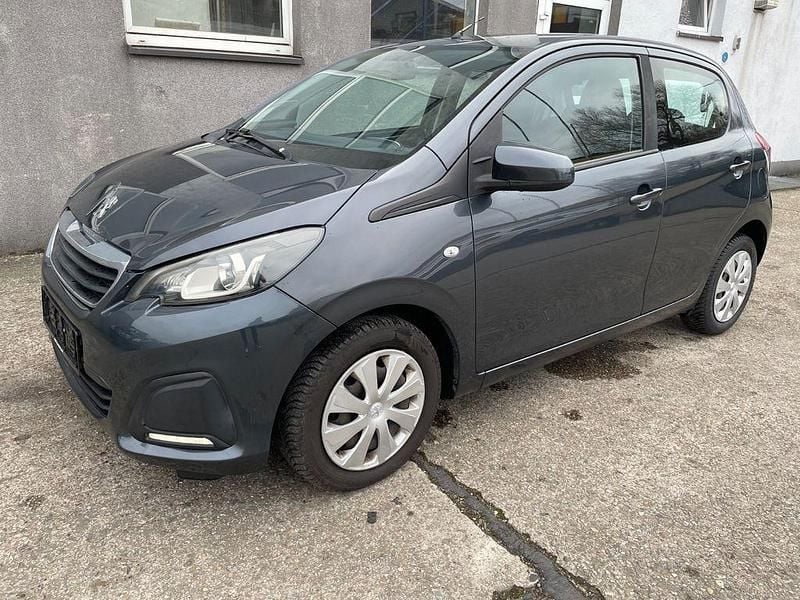 Gebraucht Peugeot 108 Active 69 PS (50 kW) 2015 Grau Kleinwagen