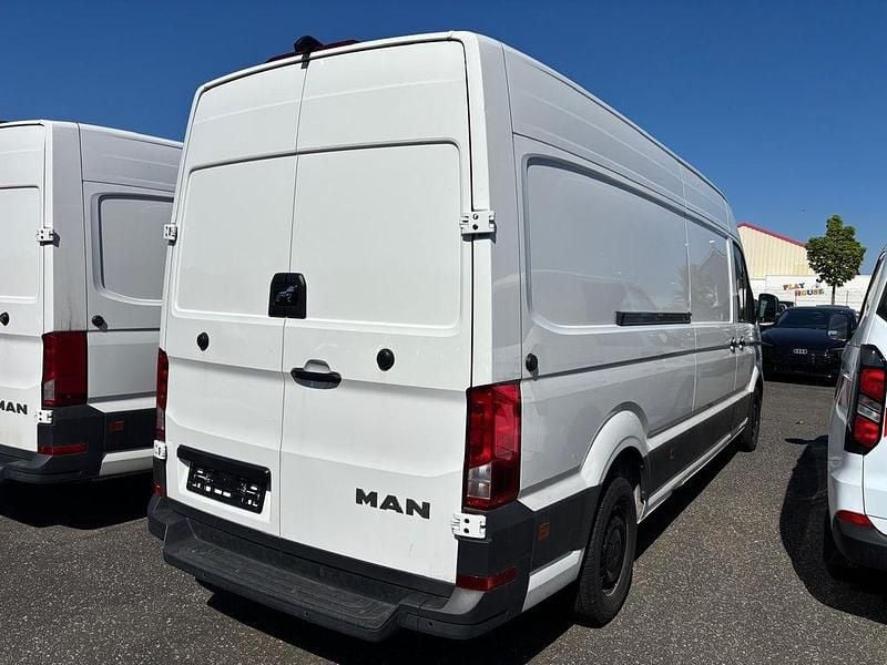 Używany MAN TGE 140 KM (102 kW) 2023 Biały Van