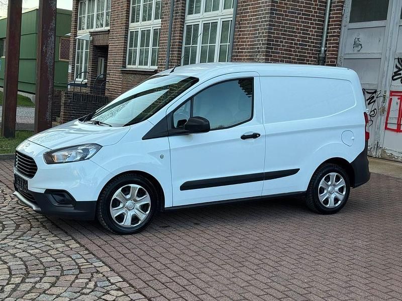 Gebraucht Ford Transit 75 PS (55 kW) 2021 Weiß Van / Kleinbus