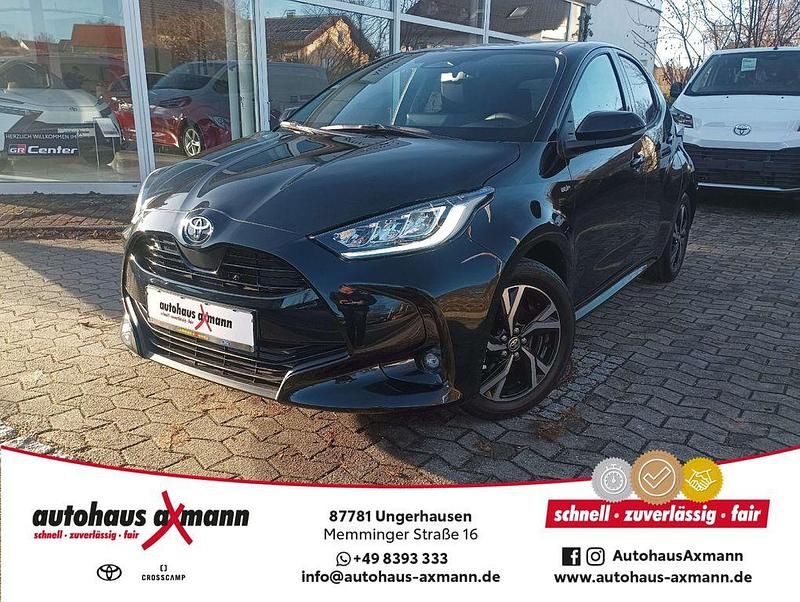 Schwarz Neu 2025 Toyota Yaris Hybrid Limousine | 26.508 € (Fairer Preis) - Bild 1/4