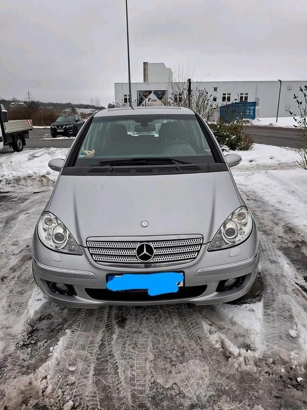 Gebraucht Mercedes A150 95 PS (69 kW) 2007 Silber Kleinwagen