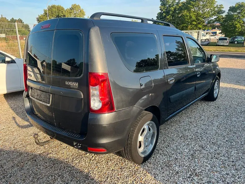 Gebraucht Dacia Logan MCV Lauréate 105 PS (77 kW) 2010 Grau Kombi