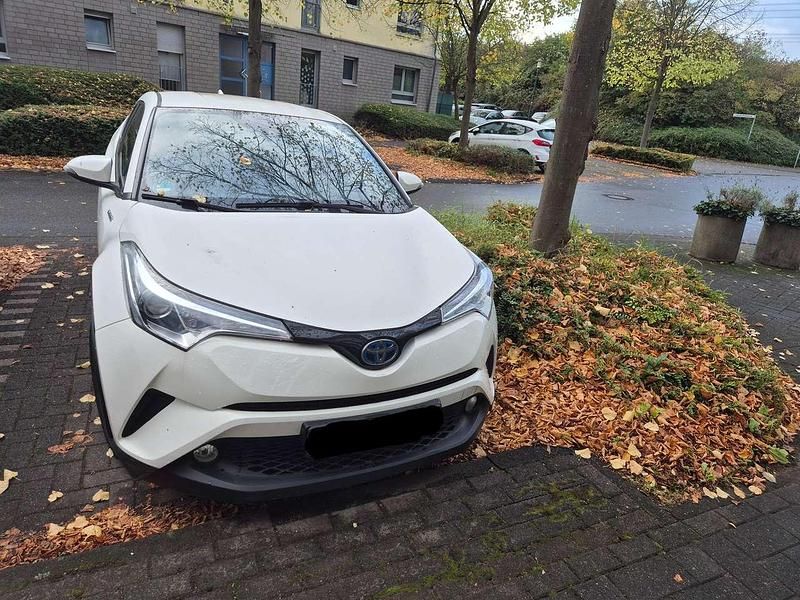Weiß Gebraucht 2017 Toyota C-HR Style SUV | 16.000 € (Fairer Preis) - Bild 1/4