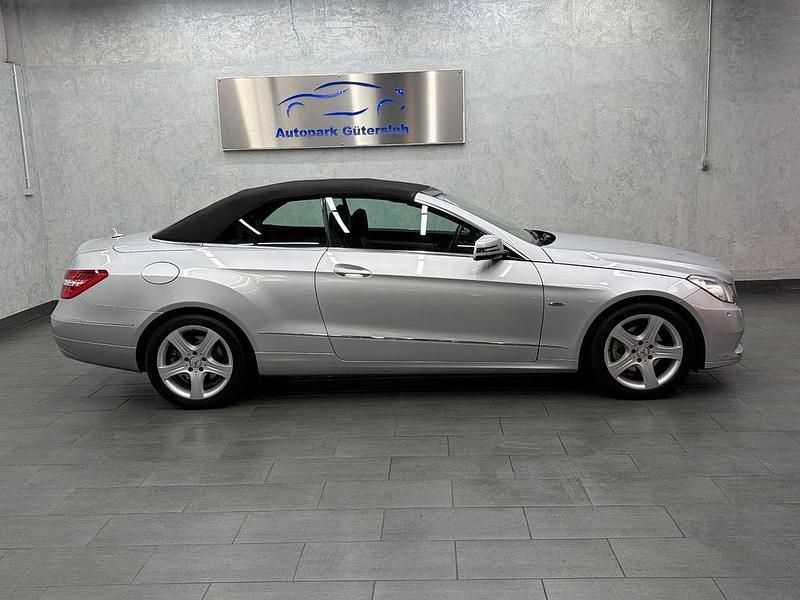 Gebraucht Mercedes E250 204 PS (150 kW) 2011 Silber Cabrio