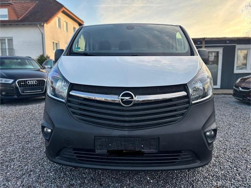 Gebraucht Opel Vivaro 120 PS (88 kW) 2020 Weiß Van / Kleinbus