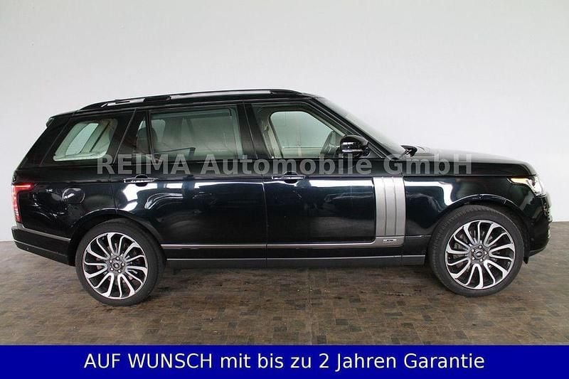Cosmic schwarz Gebraucht 2017 Land Rover Range Rover Autobiography SUV | 47.990 € (Guter Preis) - Bild 1/4