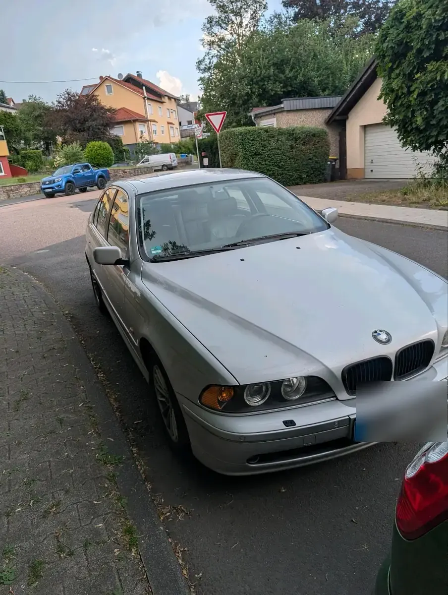 Gebraucht BMW 520 170 PS (125 kW) 2001 Grau Limousine