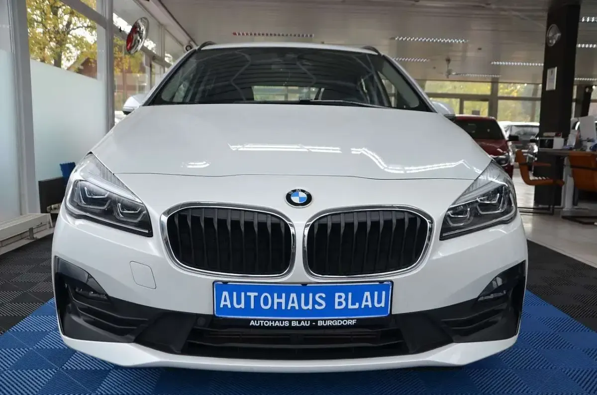 Gebraucht BMW 218 136 PS (100 kW) 2021 Alpinweiss iii Van / Kleinbus