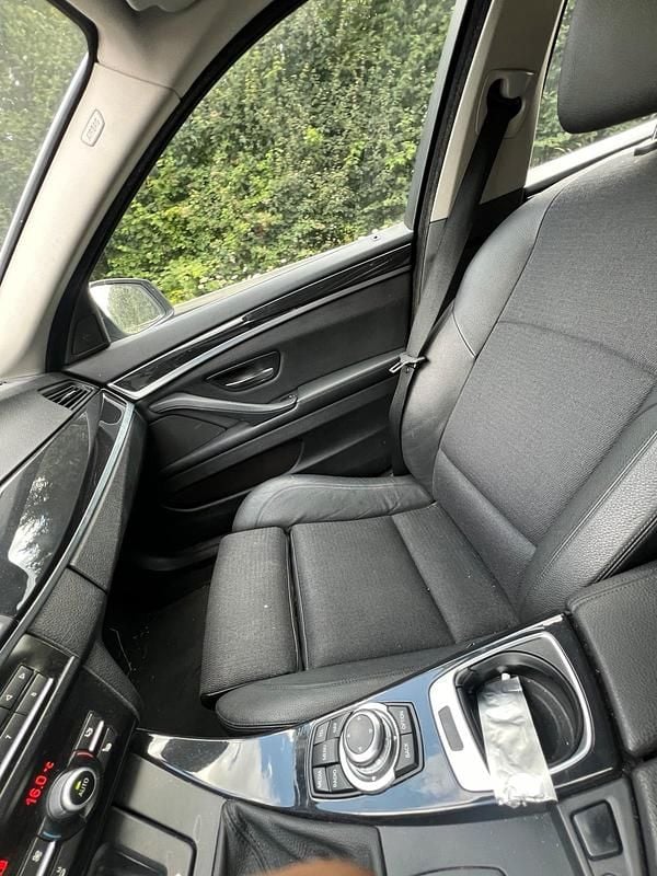 Gebraucht BMW 525 218 PS (160 kW) 2012 Weiß Kombi