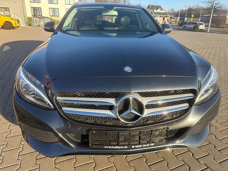 Gebraucht Mercedes C250 204 PS (150 kW) 2016 Grau Kombi
