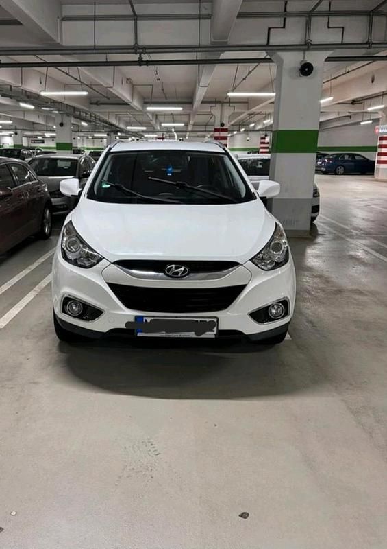 Weiß Gebraucht 2014 Hyundai ix35 SUV | 8.000 € (Guter Preis) - Bild 1/4