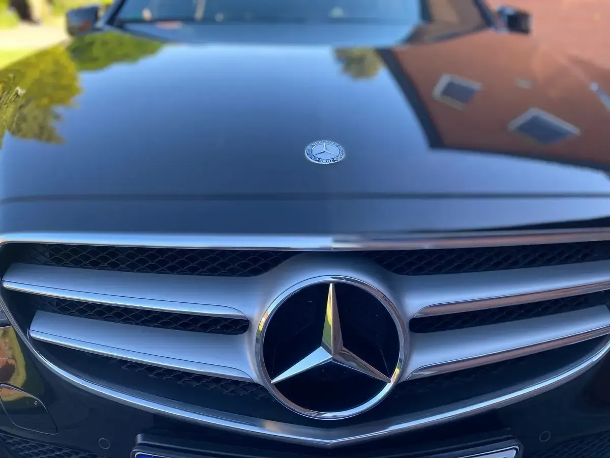 Gebraucht Mercedes E250 204 PS (150 kW) 2013 Schwarz Kombi