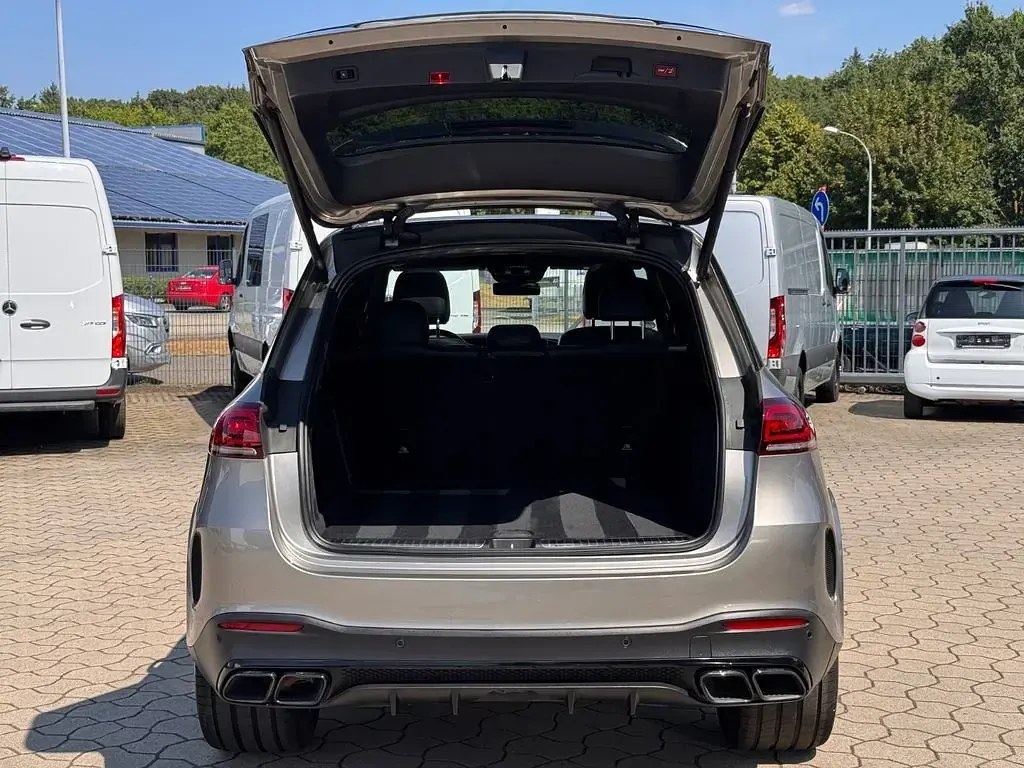 Gebraucht Mercedes GLE400 AMG line 330 PS (242 kW) 2021 Silber SUV