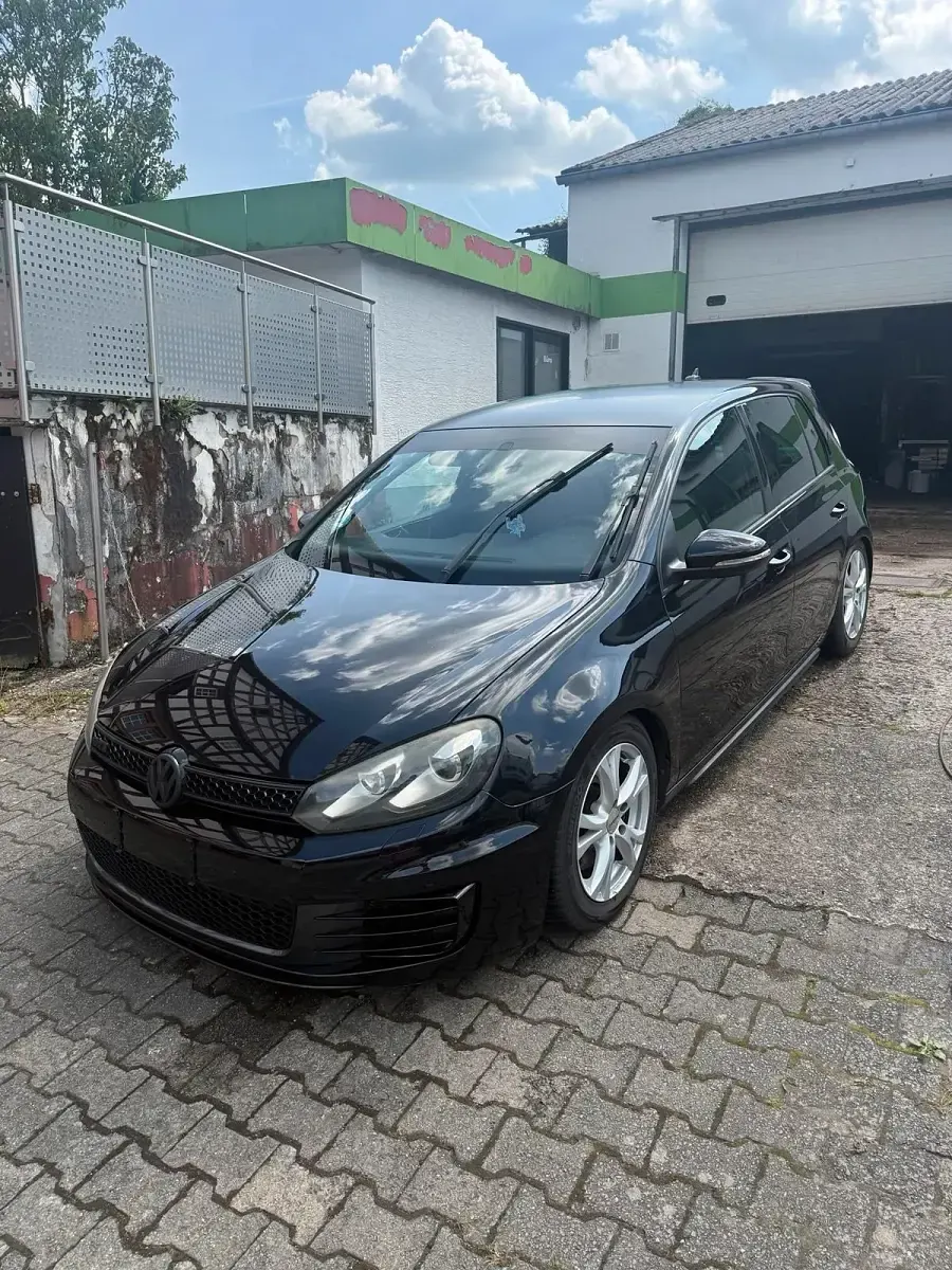 Gebraucht VW Golf VI GTI 211 PS (155 kW) 2010 Schwarz Kleinwagen