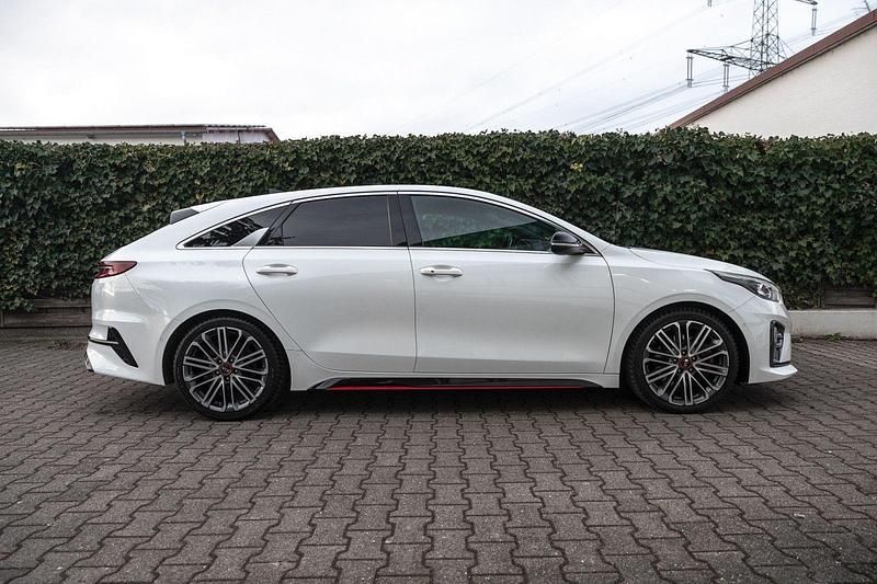 Gebraucht Kia ProCeed Comfort 204 PS (150 kW) 2019 Weiß Kombi