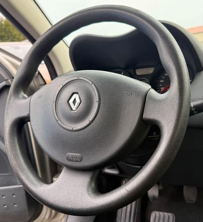 Gebraucht Renault Mégane II Avantage 111 PS (81 kW) 2007 Limousine