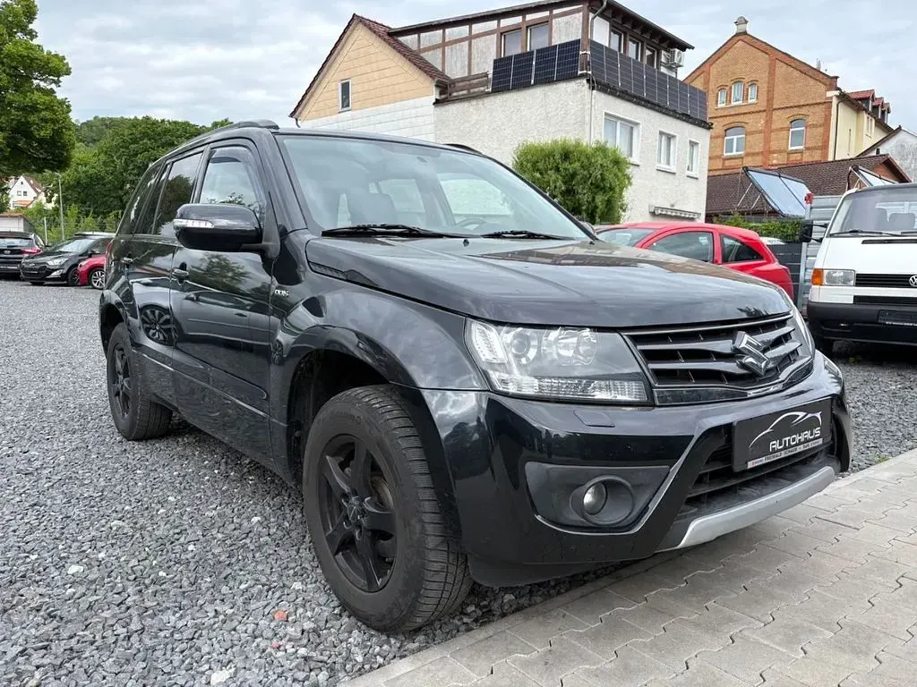 Gebraucht Suzuki Grand Vitara 129 PS (94 kW) 2013 Schwarz SUV