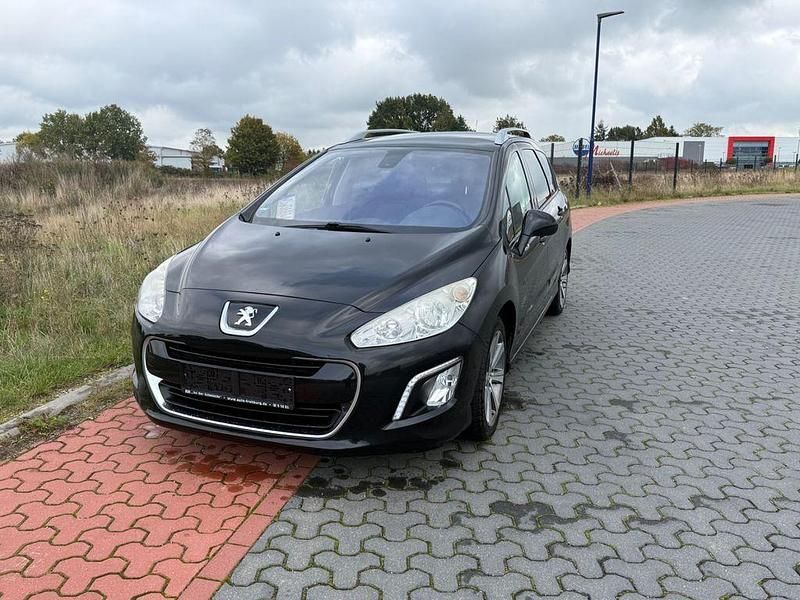 Schwarz Gebraucht 2011 Peugeot 308 Allure Kombi | 2.990 € (Fairer Preis) - Bild 1/4