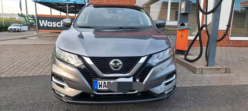 Grau Gebraucht 2020 Nissan Qashqai 360º SUV | 14.999 € - Bild 1/4