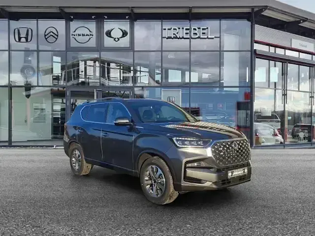 Neu KGM Rexton 202 PS (148 kW) 2025 Grau SUV