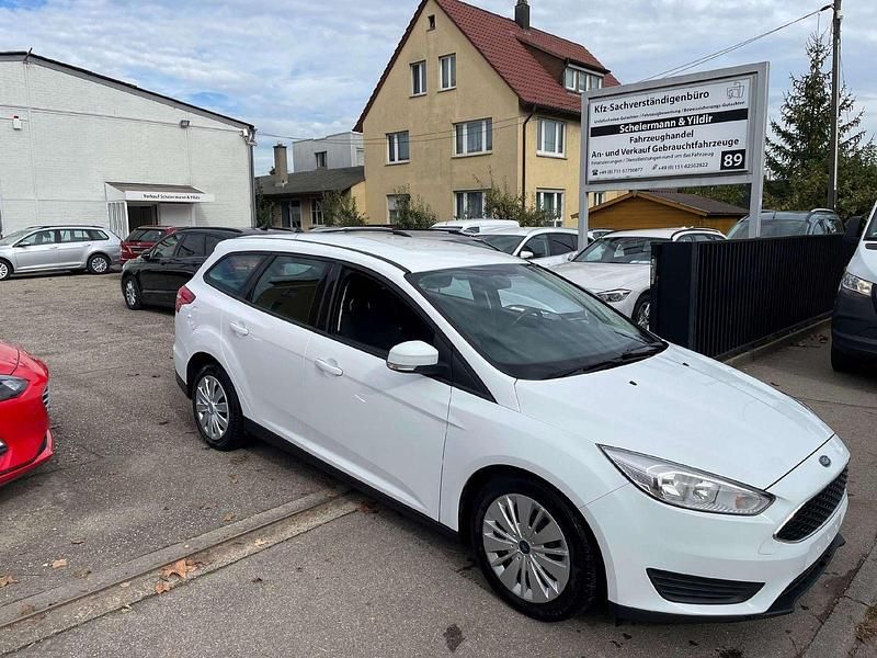 Gebraucht Ford Focus Trend 120 PS (88 kW) 2017 Weiß Kombi
