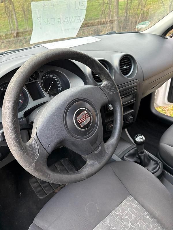 Gebraucht Seat Ibiza 60 PS (44 kW) 2008 Weiß Limousine