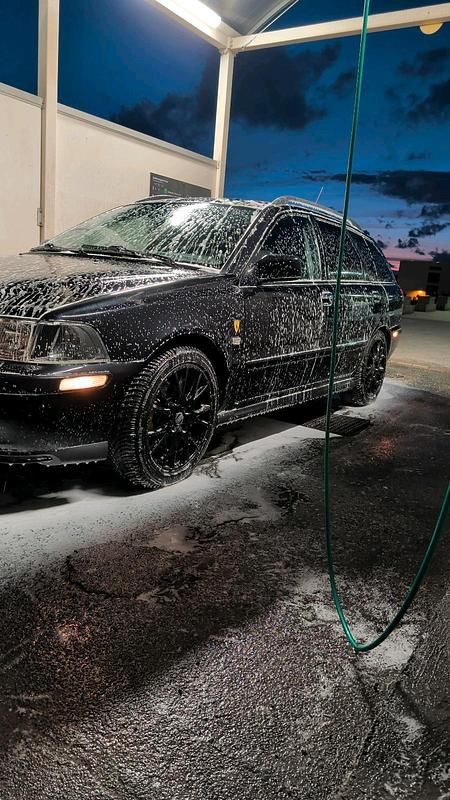 Gebraucht Volvo V40 163 PS (119 kW) 2003 Schwarz Kombi