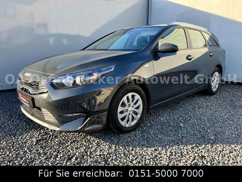 Grau Gebraucht 2023 Kia Ceed Kombi | 19.990 € (Superpreis) - Bild 1/3
