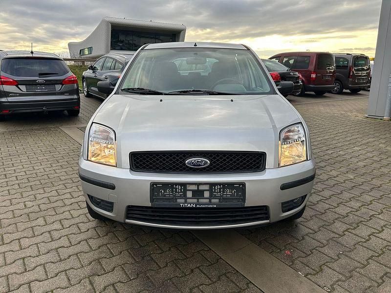 Gebraucht Ford Fusion Trend 80 PS (58 kW) 2003 Silber Kleinwagen
