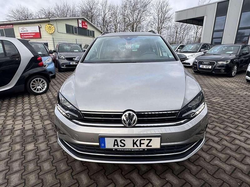 Gebraucht VW Golf VIII IQ Drive 116 PS (85 kW) 2020 Tungsten silver Limousine