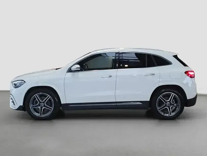 Gebraucht Mercedes GLA200 AMG 163 PS (119 kW) 2025 Weiß SUV