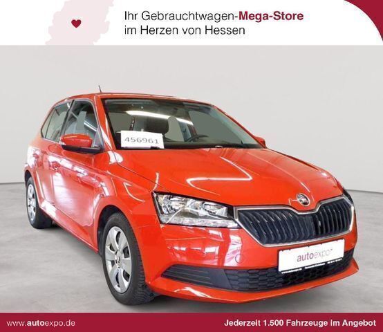 Rot Gebraucht 2021 Skoda Fabia Cool Plus Limousine | 11.889 € (Guter Preis) - Bild 1/4
