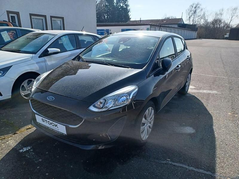 Gebraucht Ford Fiesta Trend 101 PS (74 kW) 2018 Schwarz Kleinwagen