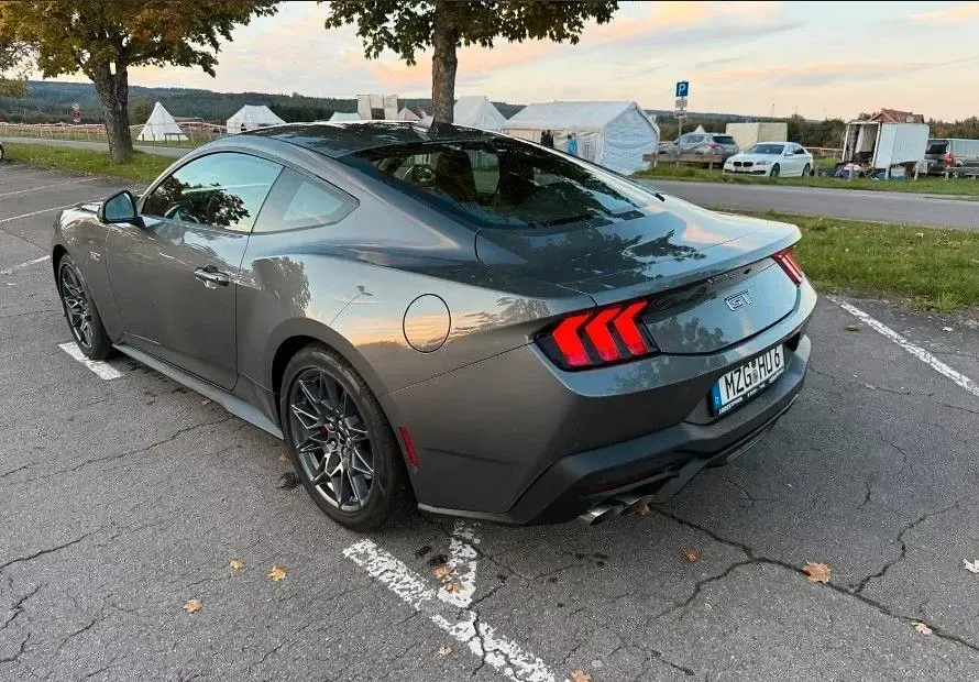 Gebraucht Ford Mustang GT 446 PS (328 kW) 2025 Grau Coupé