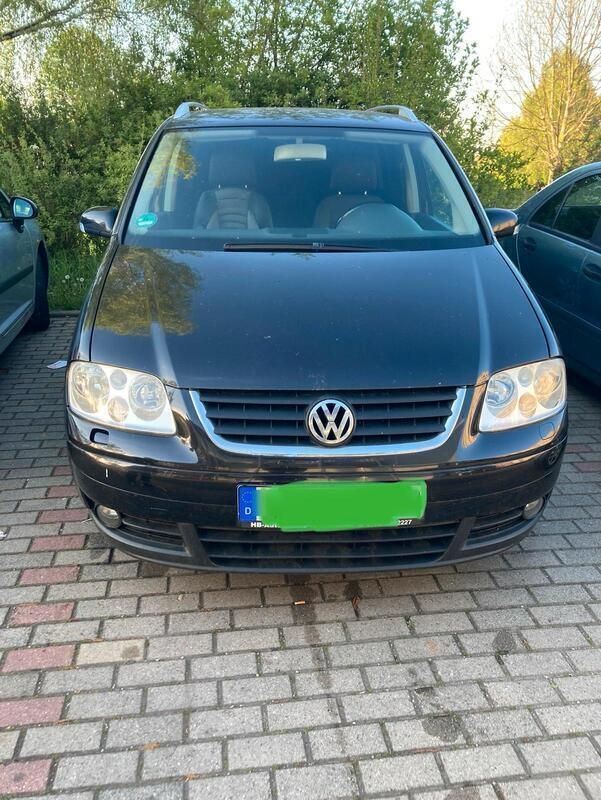 Schwarz Gebraucht 2005 VW Touran Van / Kleinbus | 1.500 € (Guter Preis) - Bild 1/4
