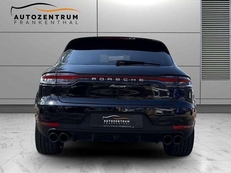 Second-hand Porsche Macan 245 CP (180 kW) 2018 Negru SUV