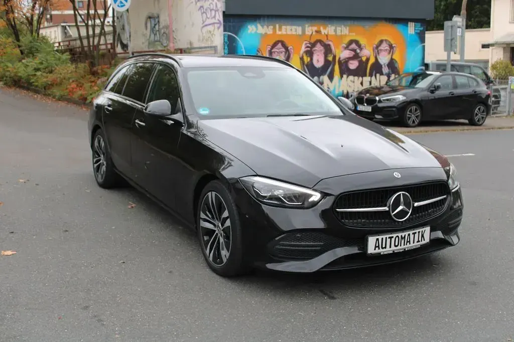 Gebraucht Mercedes 200 Night 200 PS (147 kW) 2021 Schwarz Limousine