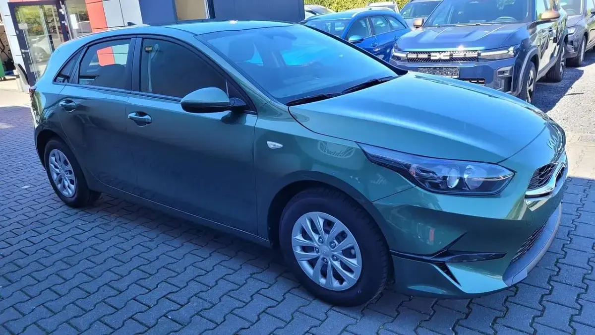 Nowe Kia Ceed 140 KM (102 kW) 2026 Zielony Hatchback
