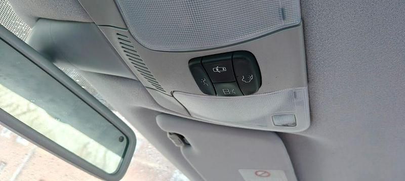 Gebraucht Mercedes CLK200 Avantgarde 136 PS (100 kW) 2000 Coupé